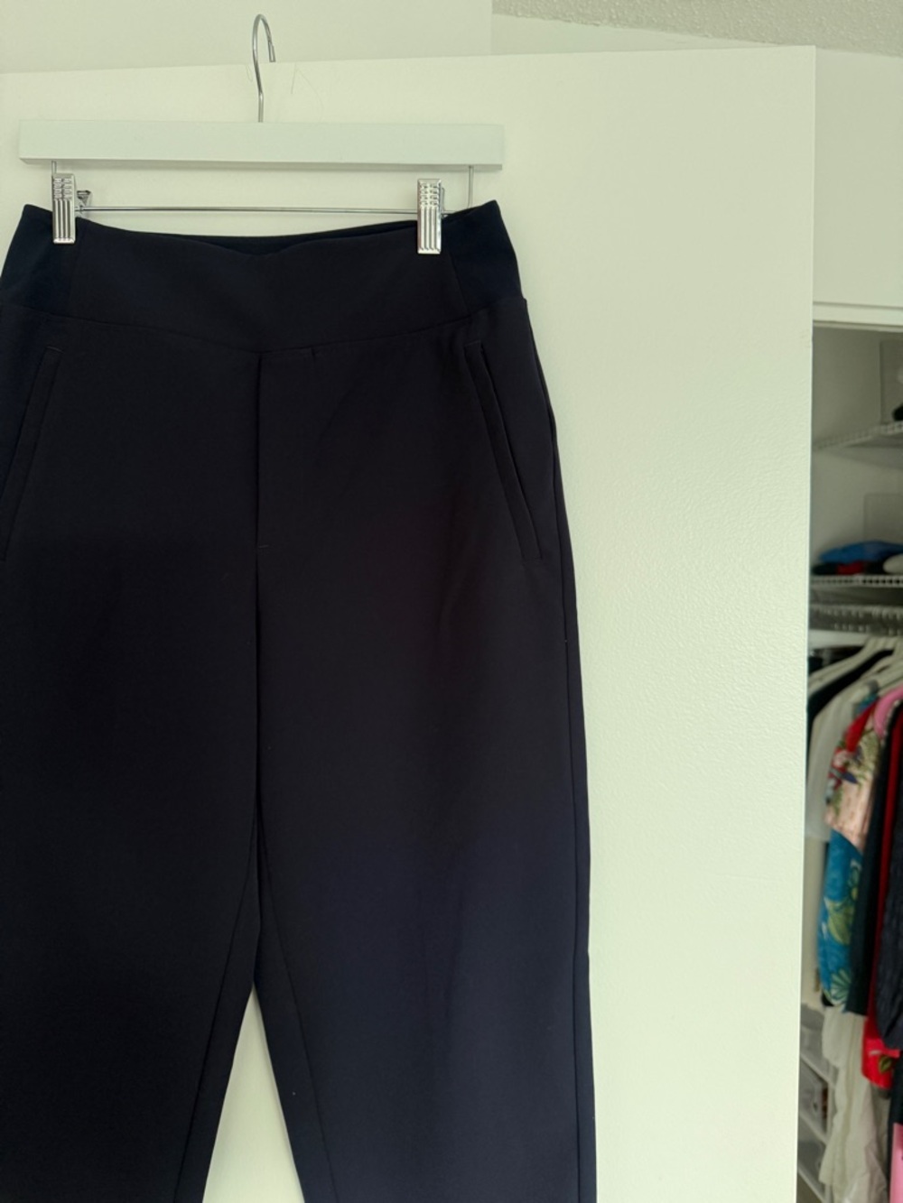 Athleta Endless Pant size 6 Tall - Picture 4 of 6